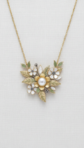 Wildflower Motif Pendant Necklace in Brass